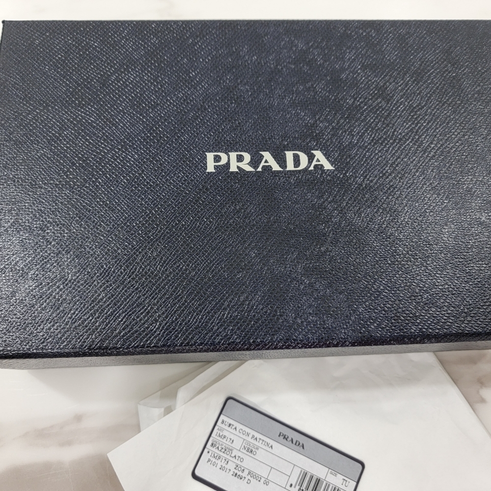 48 hrs Sale - Authentic Prada Clutch - Picture 3 of 7